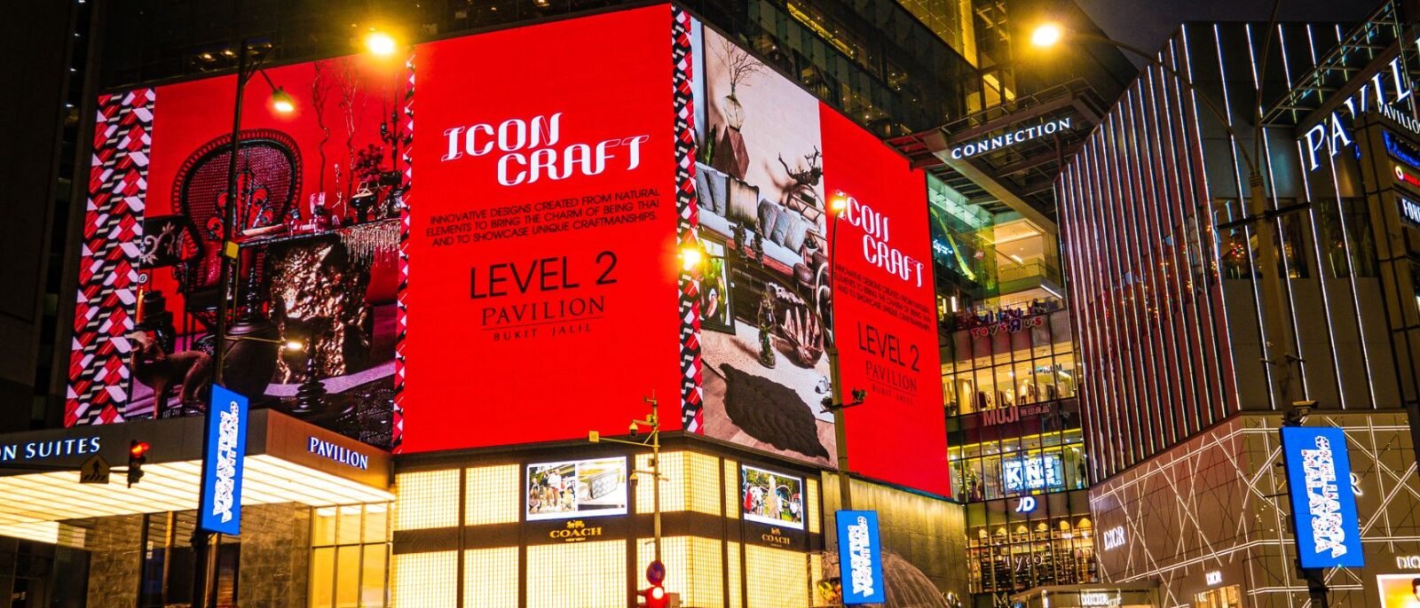 Diferença entre propaganda local e mídia indoor: displays digitais em ambiente comercial de Pomerode